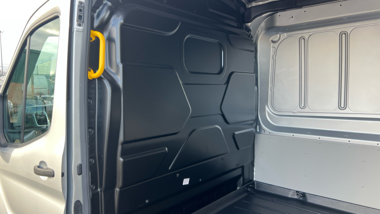 Ford Transit E-350 L3 Rwd 135kW 68kWh H2 Trend Van Auto